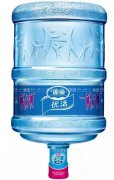 <b>桶装水中的包装饮用水属于矿泉水吗？</b>